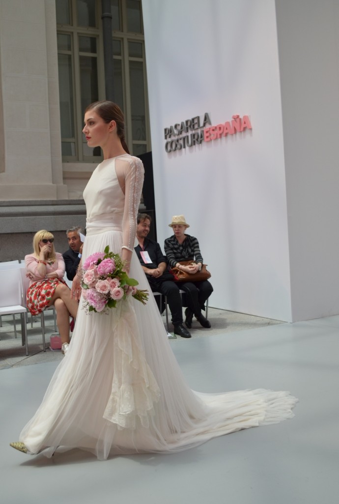 Diseños de vestidos novia 2016 Eñena Rubio